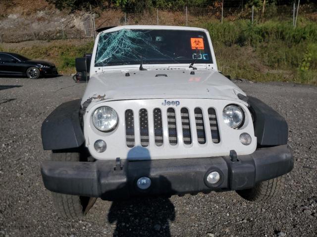 1C4BJWDG6HL524411 - 2017 JEEP WRANGLER U SPORT WHITE photo 5
