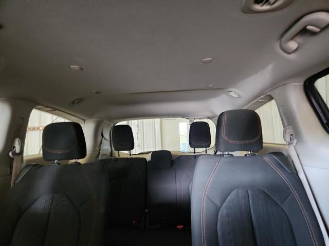 2C4RC1DG8HR502736 - 2017 CHRYSLER PACIFICA TOURING GRAY photo 10