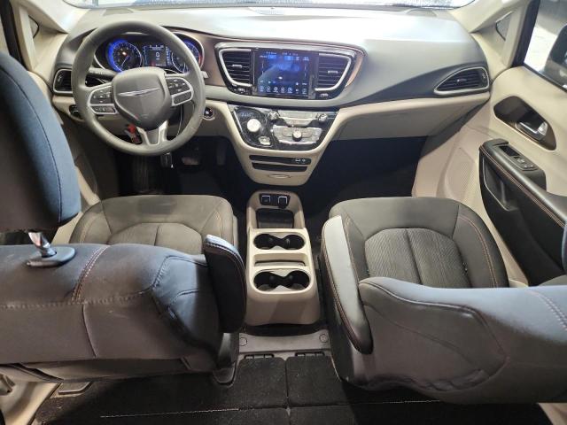 2C4RC1DG8HR502736 - 2017 CHRYSLER PACIFICA TOURING GRAY photo 8