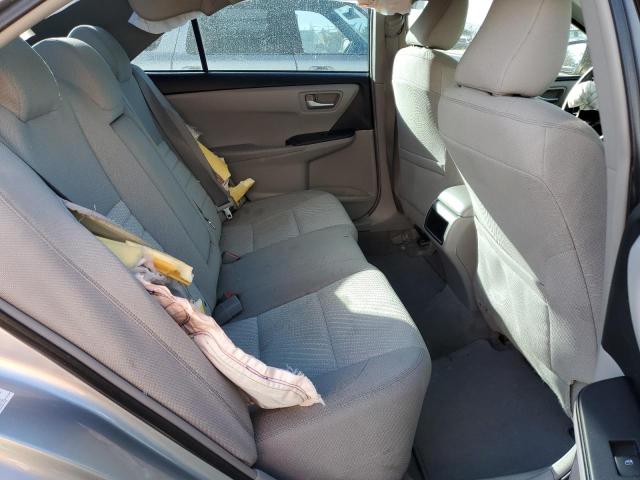 4T4BF1FK7FR487111 - 2015 TOYOTA CAMRY LE 银色 照片 10