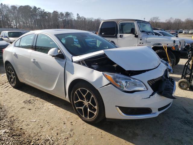 2G4GL5EX9H9163476 - 2017 BUICK REGAL SPORT TOURING WHITE photo 4