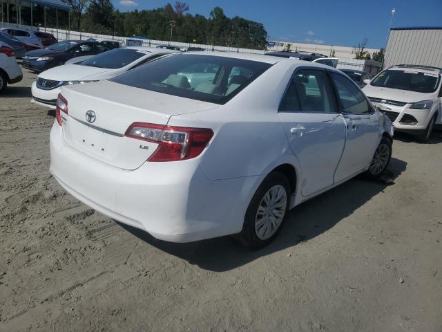 4T1BF1FK2CU162789 - 2012 TOYOTA CAMRY BASE WHITE photo 3