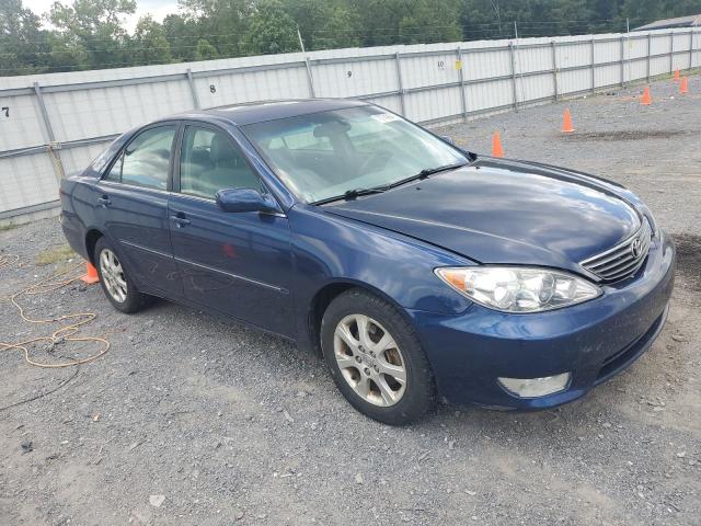 4T1BF30KX5U094636 - 2005 TOYOTA CAMRY LE 蓝色 照片 4