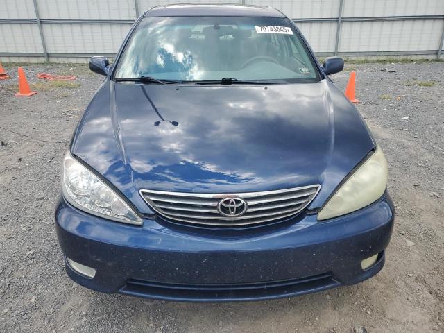 4T1BF30KX5U094636 - 2005 TOYOTA CAMRY LE 蓝色 照片 5