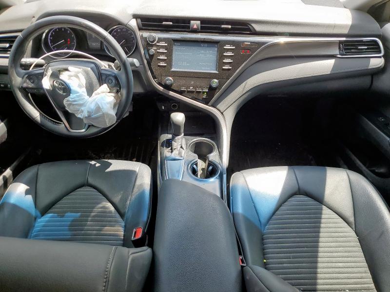 4T1B11HK8JU646684 - 2018 TOYOTA CAMRY L 红色 照片 8