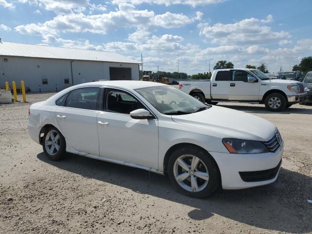 1VWBH7A38CC091666 - 2012 VOLKSWAGEN PASSAT SE Ақ фото 4