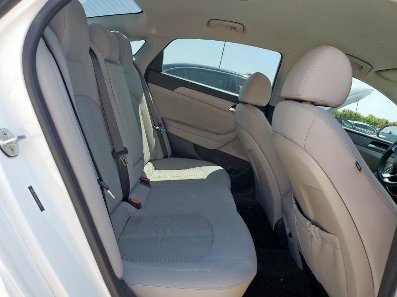 5NPE24AF8JH609075 - 2018 HYUNDAI SONATA SE 白色 照片 10