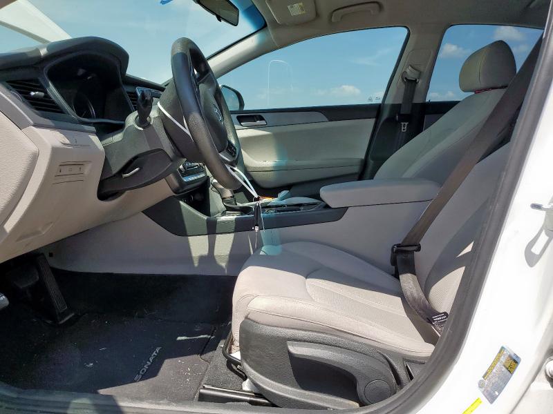 5NPE24AF8JH609075 - 2018 HYUNDAI SONATA SE 白色 照片 7