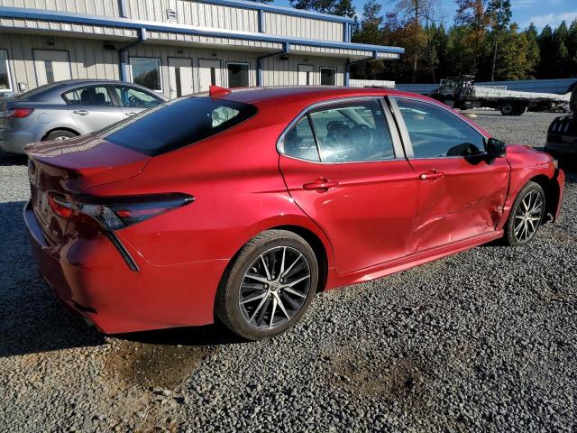 4T1G11AK6PU088813 - 2023 TOYOTA CAMRY SE NIGHT SHADE RED photo 3