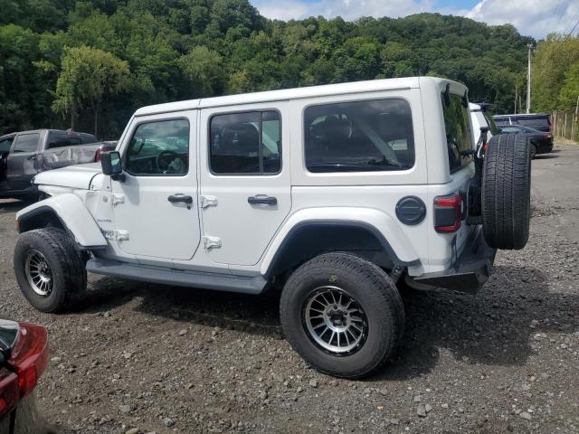 1C4HJXEG9JW131781 - 2018 JEEP WRANGLER UNLIMITED SAHARA WHITE photo 2