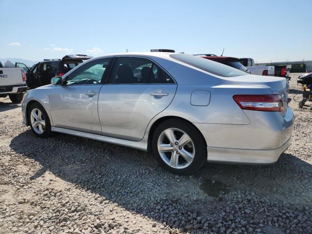 4T1BF3EK5BU661789 - 2011 TOYOTA CAMRY BASE Gri fotoğraf 2