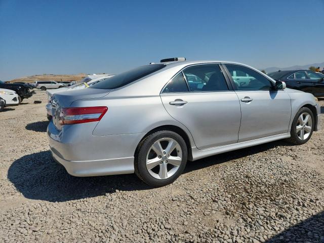 4T1BF3EK5BU661789 - 2011 TOYOTA CAMRY BASE Gri fotoğraf 3