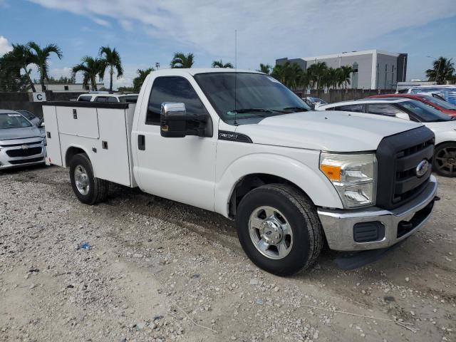 1FTSF20PX6EB63203 - 2006 FORD F250 SUPER DUTY WHITE photo 4