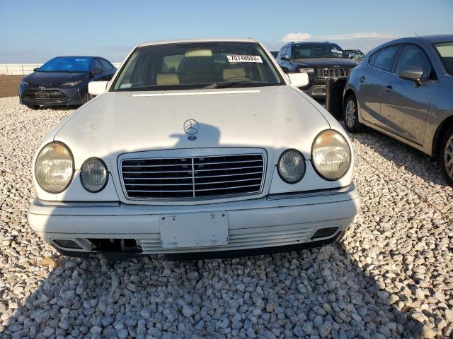 WDBJF65H0XA779438 - 1999 MERCEDES-BENZ E 320 WHITE photo 5