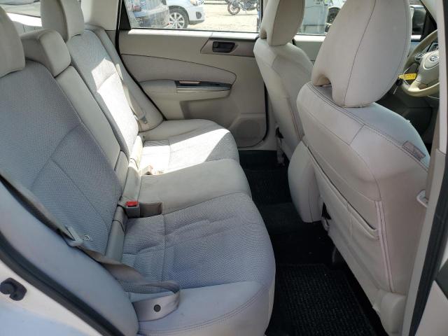 JF2SHABC0DG424937 - 2013 SUBARU FORESTER 2.5X Белый фото 11