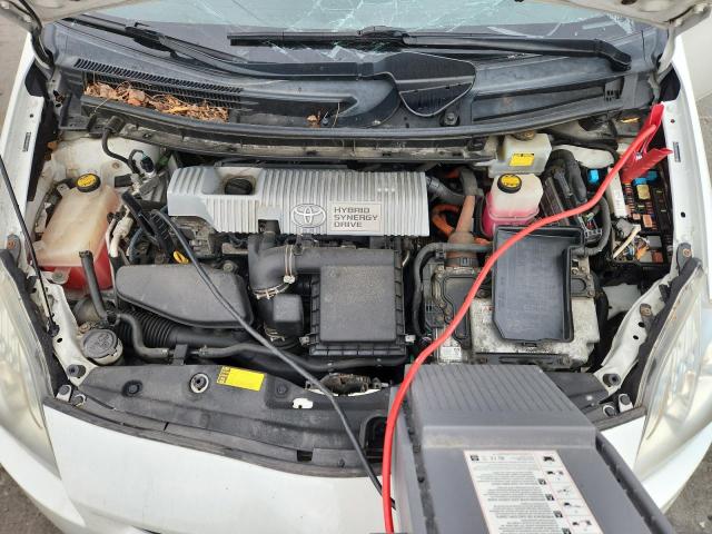 JTDKN3DU2B0301235 - 2011 TOYOTA PRIUS WHITE photo 11
