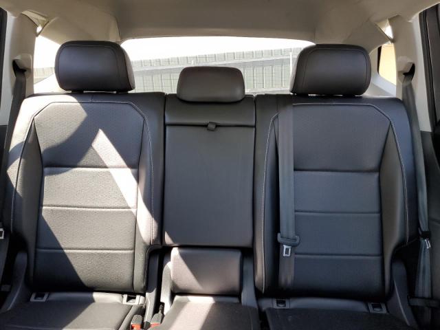 3VV2B7AX3MM134691 - 2021 VOLKSWAGEN TIGUAN SE Grau Foto 10