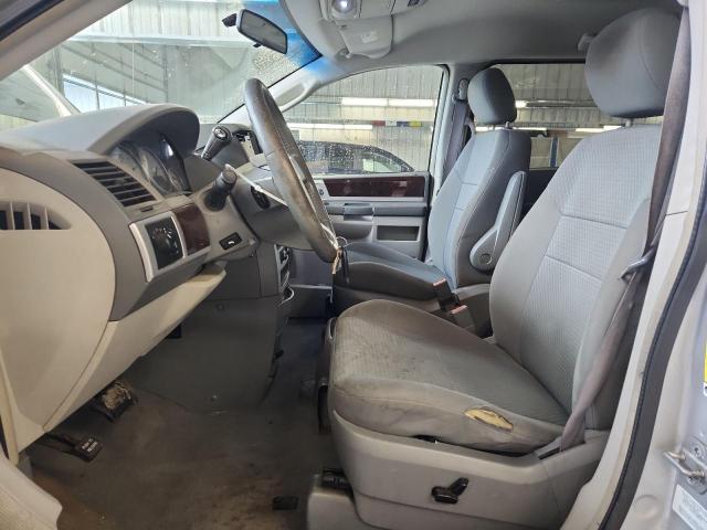 2A4RR5D16AR214571 - 2010 CHRYSLER TOWN & COU TOURING SILVER photo 7