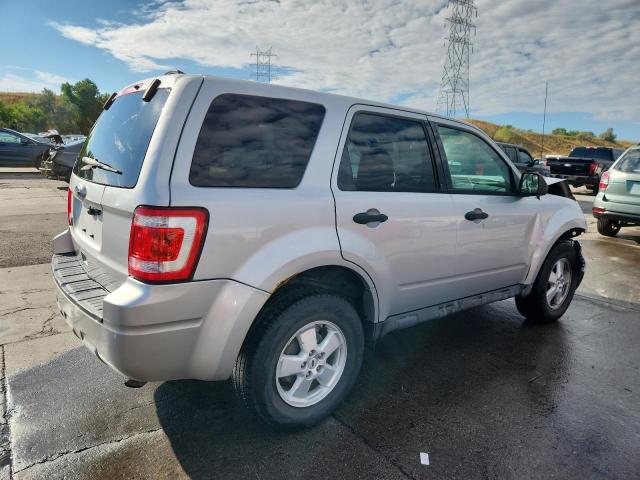 1FMCU9C78CKB94408 - 2012 FORD ESCAPE XLS 银色 照片 3