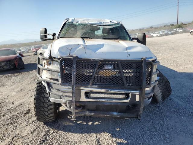 1GC1KYC8XBF229378 - 2011 CHEVROLET SILVERADO K2500 HEAVY DUTY LTZ WHITE photo 5