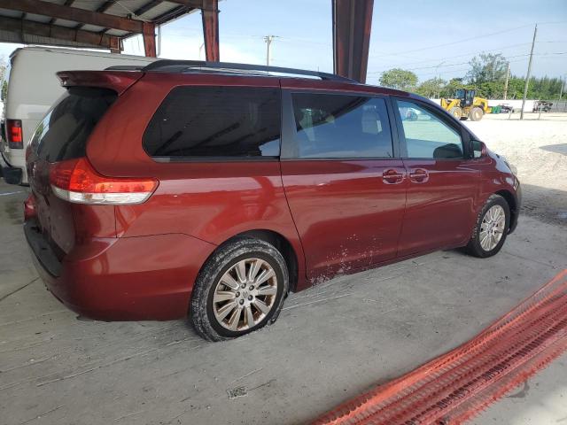 5TDJK3DC8DS060101 - 2013 TOYOTA SIENNA LE 勃艮第红 照片 3