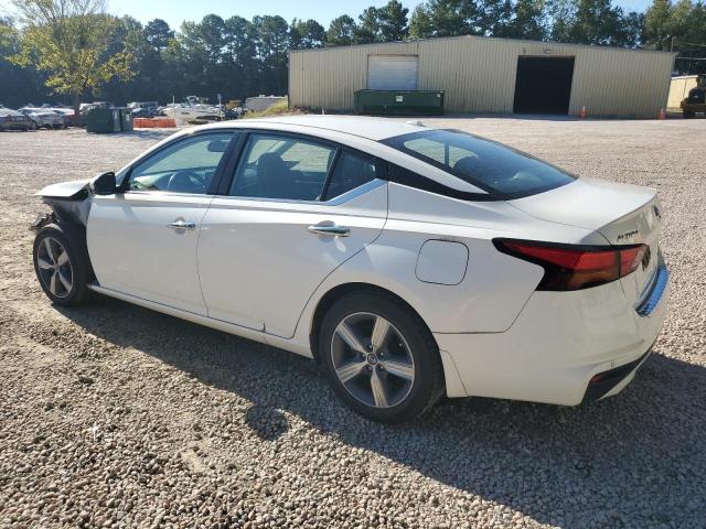 1N4BL4EW8KN301471 - 2019 NISSAN ALTIMA SL WHITE photo 2