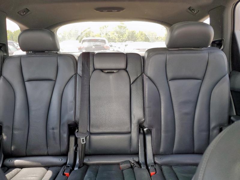 WA1LAAF7XHD032358 - 2017 AUDI Q7 PREMIUM PLUS WHITE photo 10