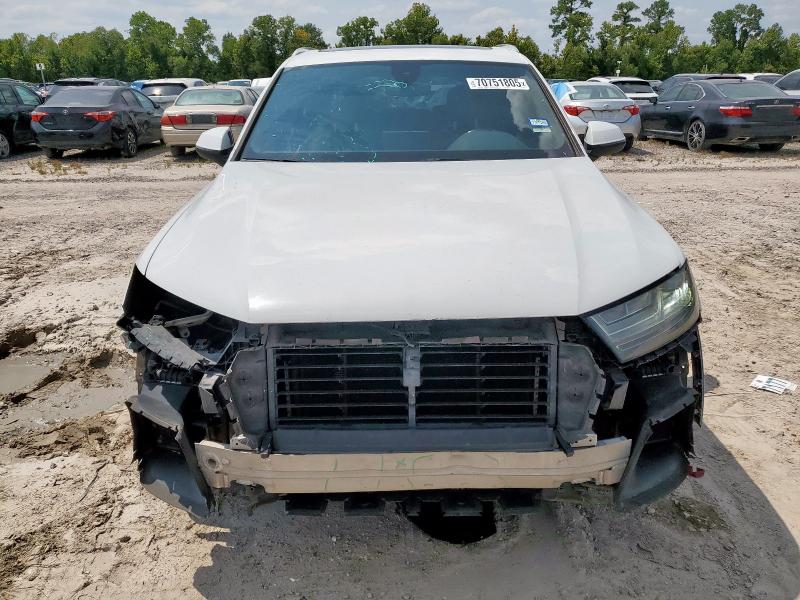 WA1LAAF7XHD032358 - 2017 AUDI Q7 PREMIUM PLUS WHITE photo 5