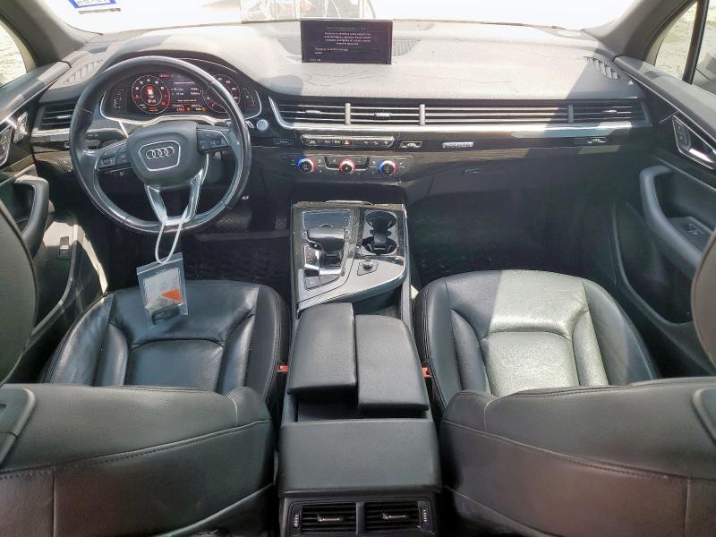 WA1LAAF7XHD032358 - 2017 AUDI Q7 PREMIUM PLUS WHITE photo 8