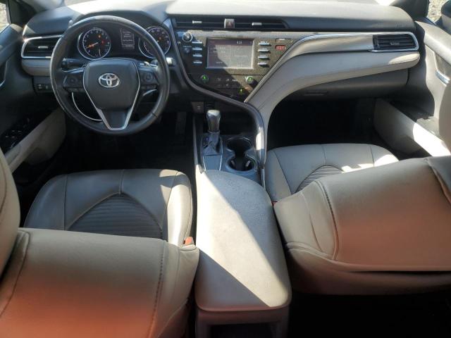 4T1B11HK5JU545389 - 2018 TOYOTA CAMRY L WHITE photo 8