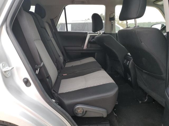 JTEMU5JR8M5841889 - 2021 TOYOTA 4RUNNER SR5/SR5 PREMIUM 银色 照片 10