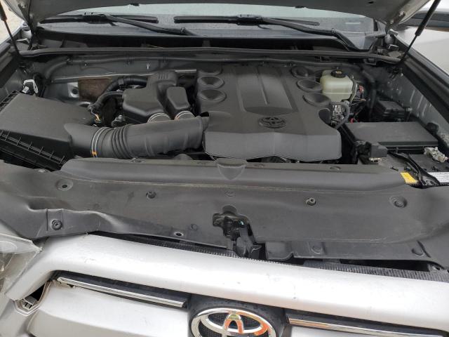 JTEMU5JR8M5841889 - 2021 TOYOTA 4RUNNER SR5/SR5 PREMIUM 银色 照片 11