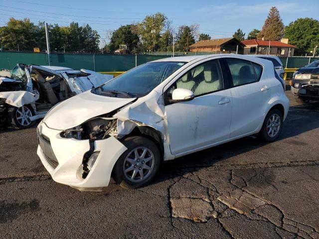 2016 TOYOTA PRIUS C, 