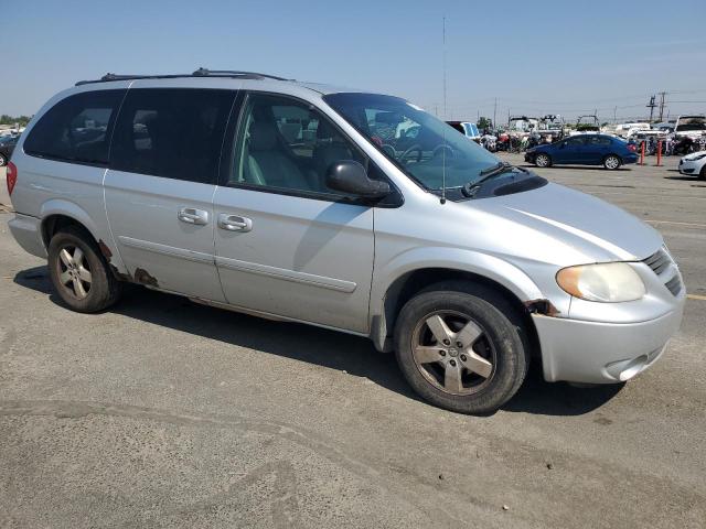 2D4GP44L35R203664 - 2005 DODGE GRAND CARAVAN SXT SILVER photo 4