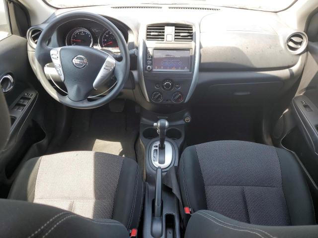3N1CN7AP9KL859406 - 2019 NISSAN VERSA S SILVER photo 8