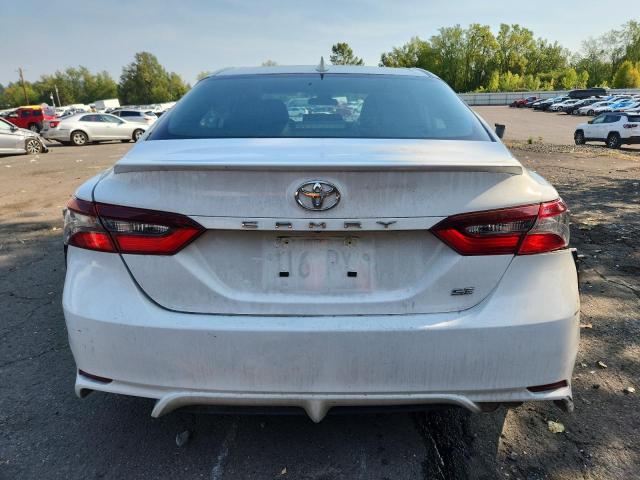 4T1G11AK7PU806904 - 2023 TOYOTA CAMRY SE NIGHT SHADE WHITE photo 6