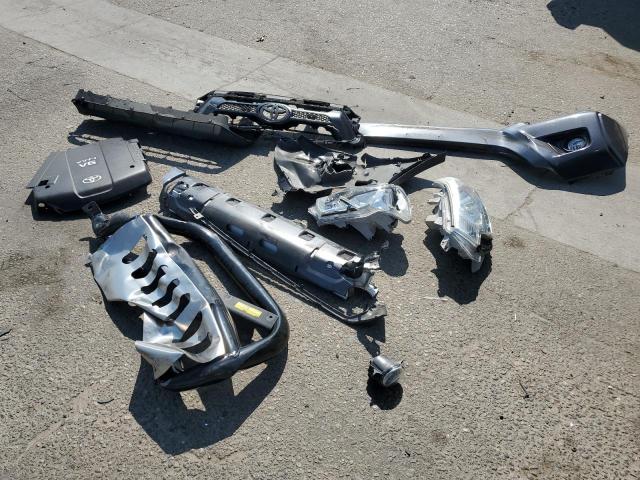 3TMJU4GN1FM176997 - 2015 TOYOTA TACOMA DOUBLE CAB PRERUNNER CHARCOAL photo 12