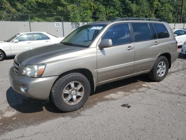 2004 TOYOTA HIGHLANDER BASE, 