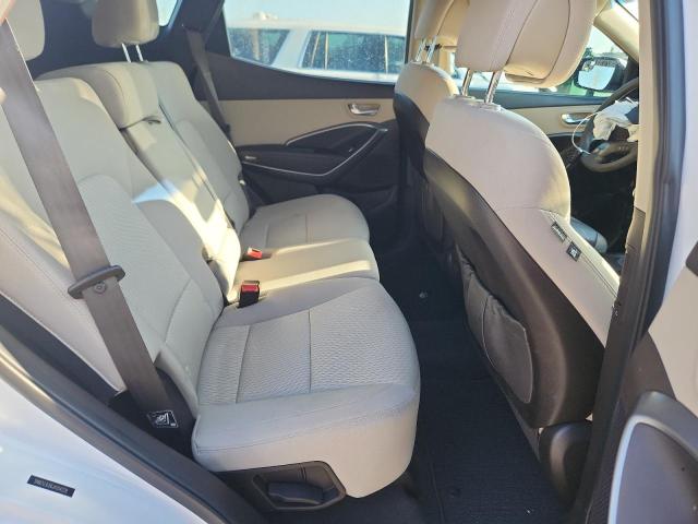 5NMZU3LB6JH104228 - 2018 HYUNDAI SANTA FE S WHITE photo 11