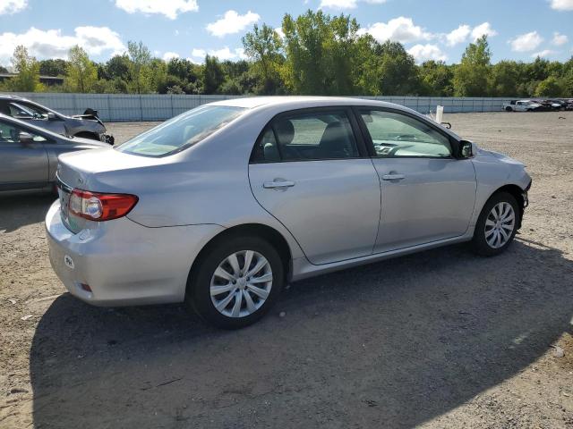 2T1BU4EE5CC844585 - 2012 TOYOTA COROLLA BASE 银色 照片 3