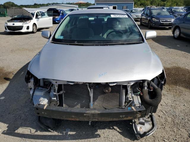 2T1BU4EE5CC844585 - 2012 TOYOTA COROLLA BASE 银色 照片 5