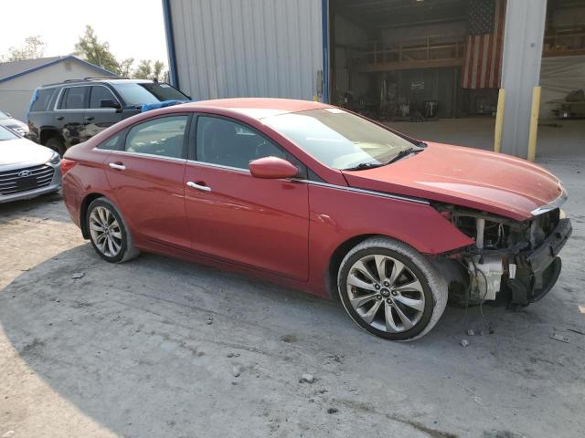 5NPEC4AC9BH115263 - 2011 HYUNDAI SONATA SE RED photo 4