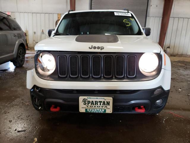 ZACCJBCT4GPC76388 - 2016 JEEP RENEGADE TRAILHAWK WHITE photo 5