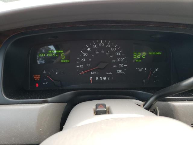 1LNFM81W2WY648767 - 1998 LINCOLN TOWN CAR EXECUTIVE BLUE photo 9