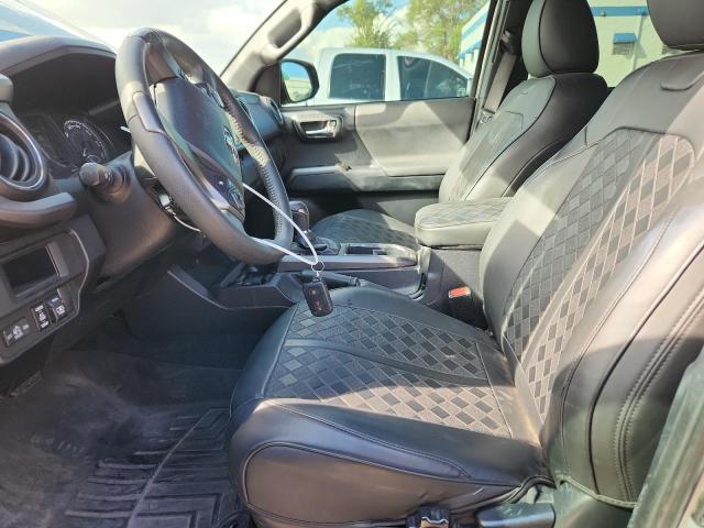 5TFCZ5AN8HX065546 - 2017 TOYOTA TACOMA DOUBLE CAB 银色 照片 7