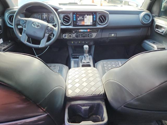 5TFCZ5AN8HX065546 - 2017 TOYOTA TACOMA DOUBLE CAB 银色 照片 8