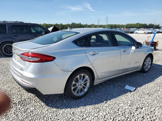 3FA6P0LU3KR118296 - 2019 FORD FUSION SE SILVER photo 3