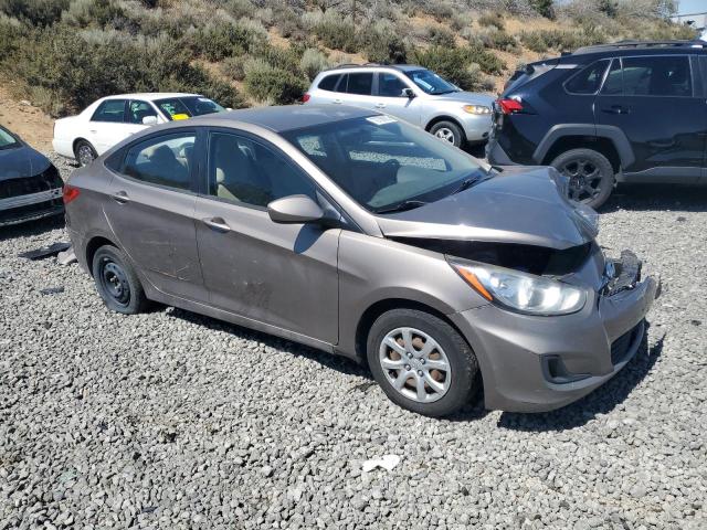 KMHCT4AE8DU329965 - 2013 HYUNDAI ACCENT GLS BROWN photo 4