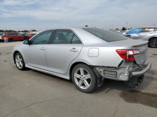 4T1BF1FK7CU119825 - 2012 TOYOTA CAMRY BASE SILVER photo 2