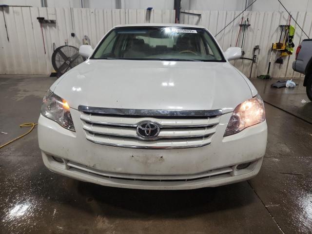 4T1BK36B26U144210 - 2006 TOYOTA AVALON XL WHITE photo 5
